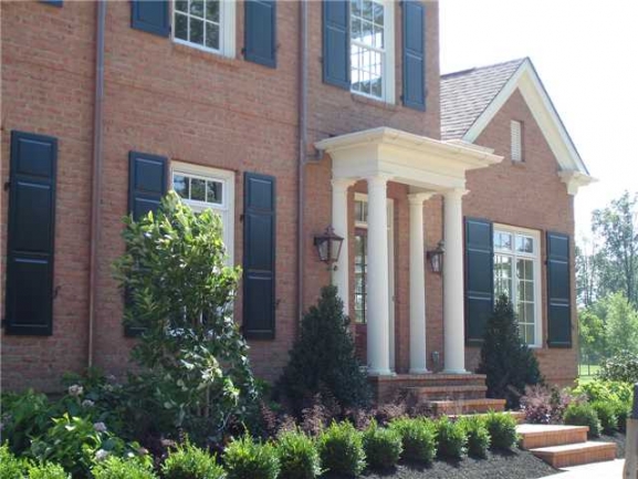 Ealy Crossing neighborhood homes for sale in New Albany